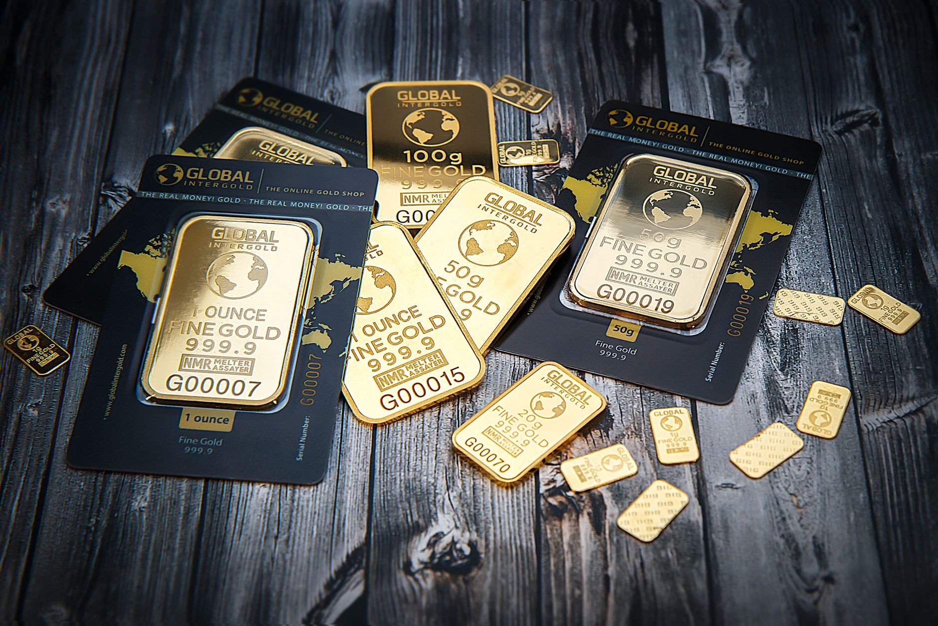 Gold Price in Pakistan: Worst Drop of Rs1,800 Announced
