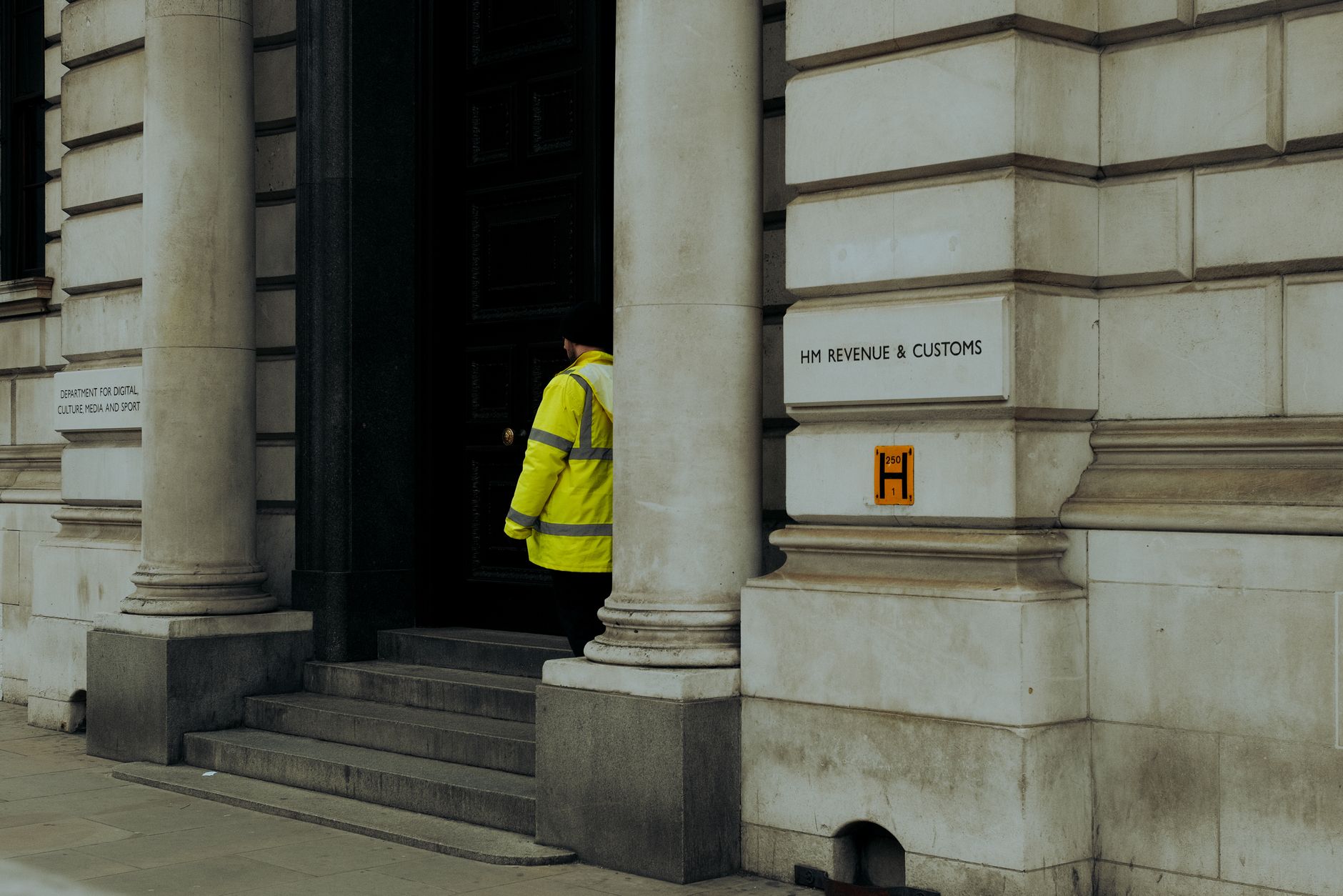 HMRC Penalties: The Worst Cash Withdrawal Rule Impact